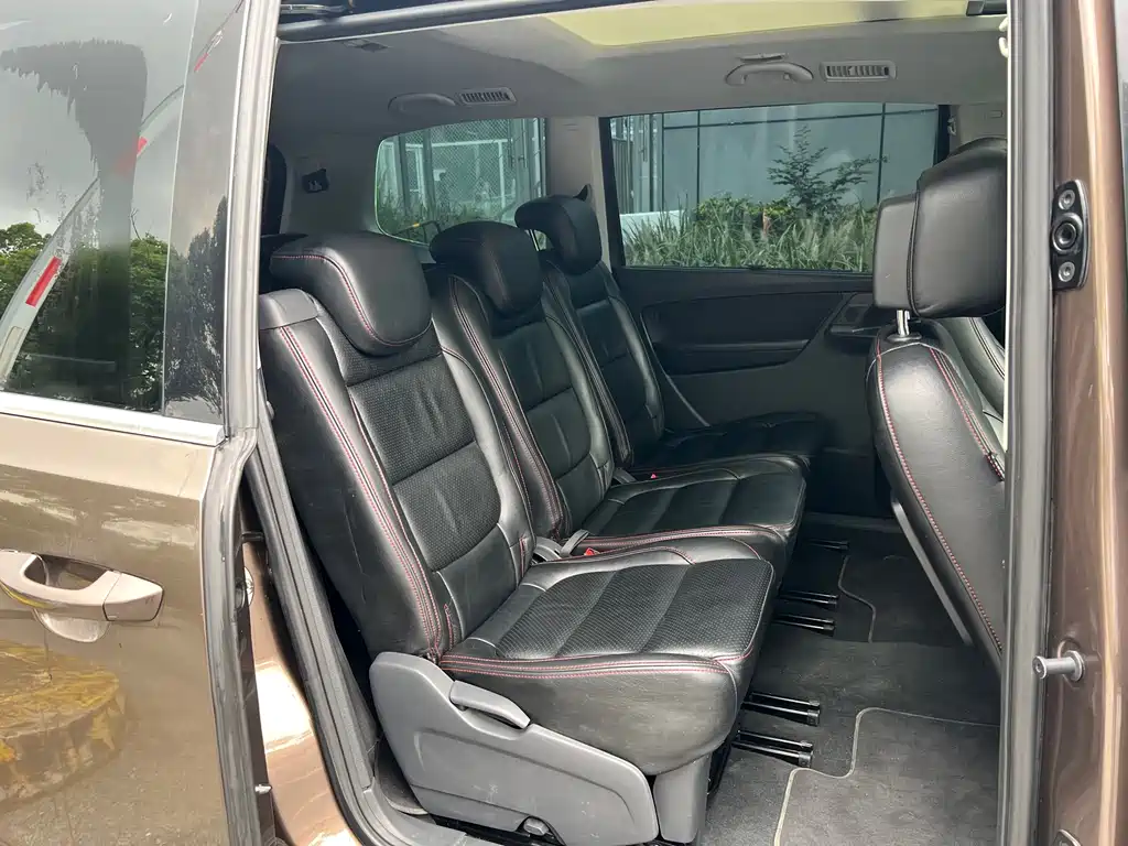 Volkswagen Sharan — миниатюра 17