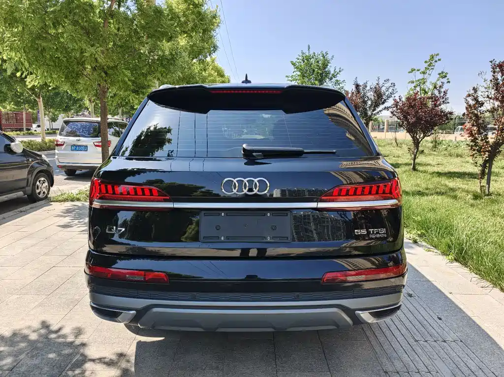 Audi Q7 2022 55 TFSI quattro S line Sport