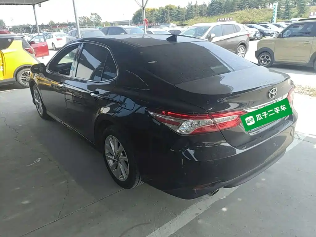 Toyota Camry — миниатюра 23