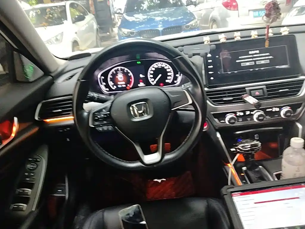 Honda Accord — миниатюра 11