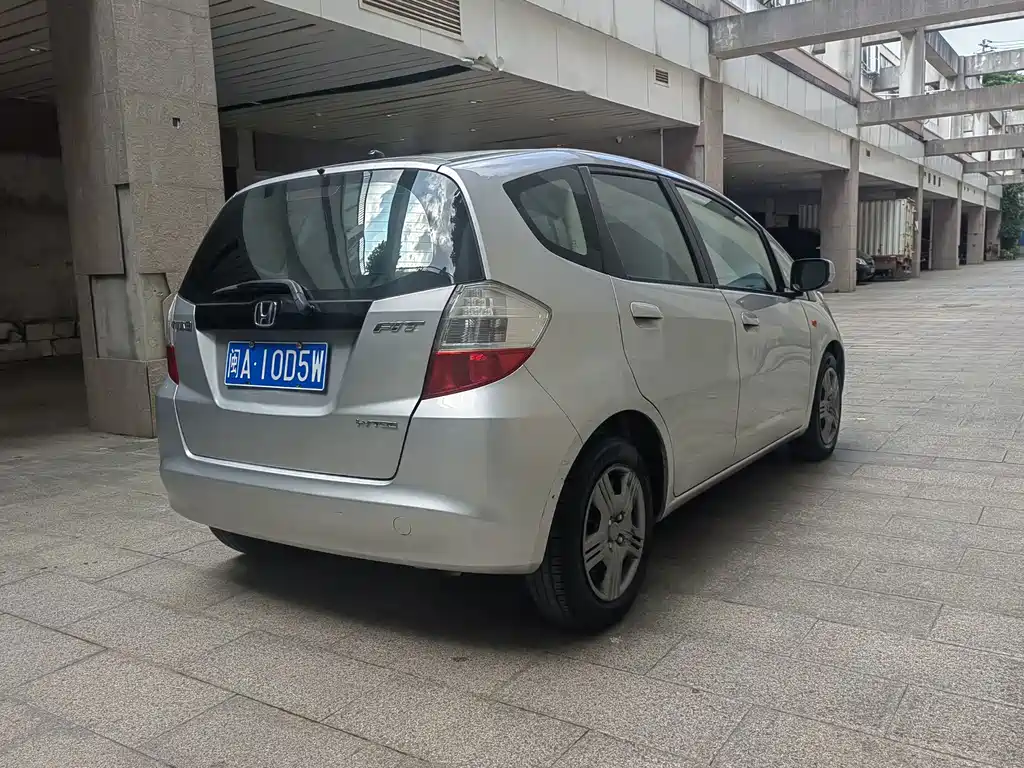 Honda Fit — миниатюра 10