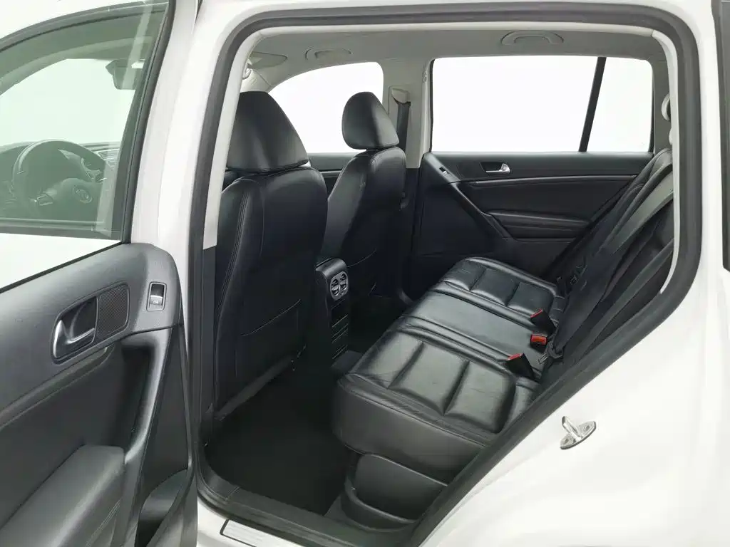 Volkswagen Tiguan — миниатюра 15