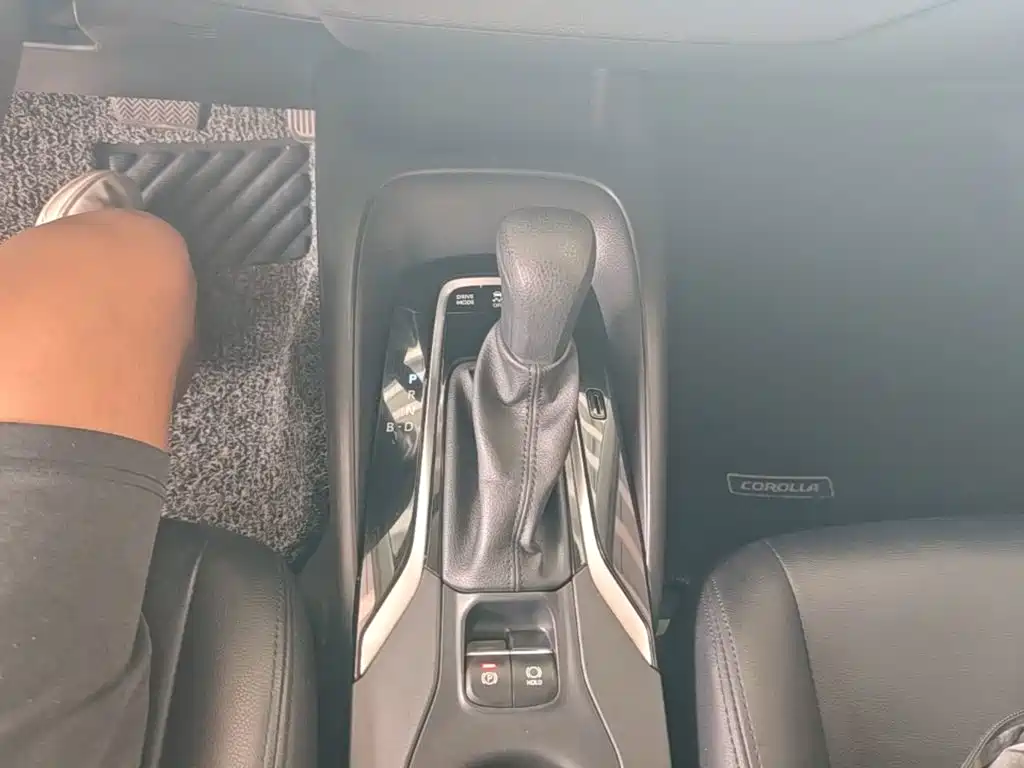 Toyota Corolla — миниатюра 14