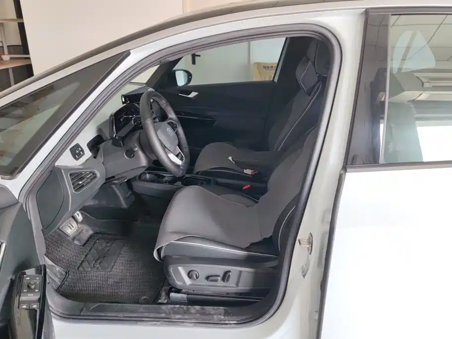 Volkswagen ID.3 — миниатюра 9