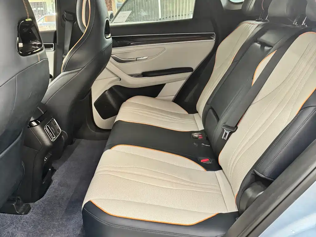 BYD PLUS New Energy — миниатюра 9