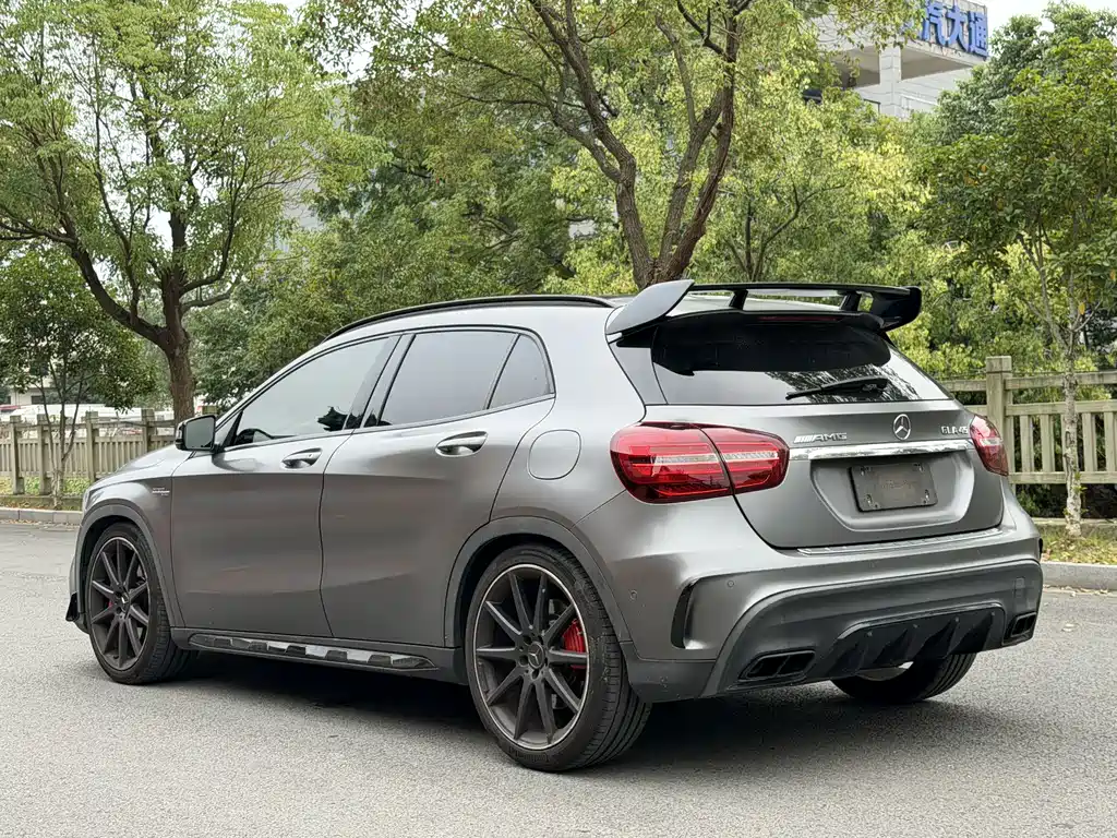 Mercedes-Benz GLA AMG — миниатюра 7