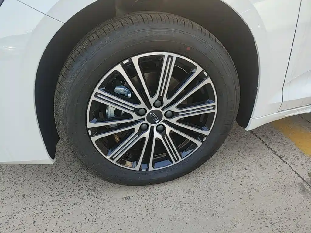 Geely Xingrui — миниатюра 23