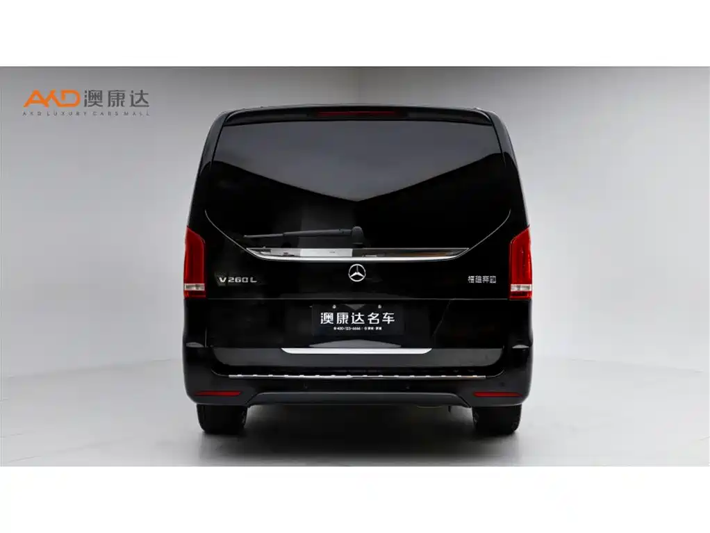 Mercedes-Benz V-Class - фото 4