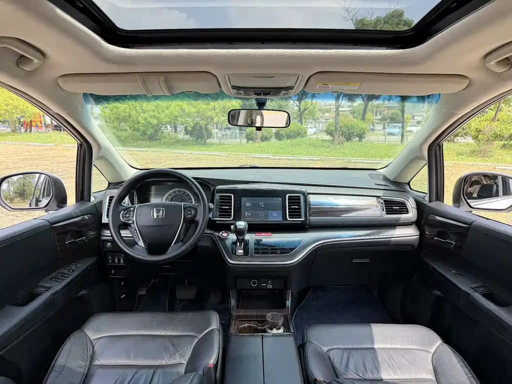Honda Elysion — миниатюра 6