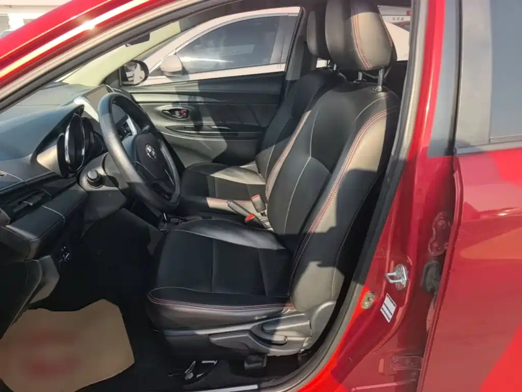 Toyota Yaris L — миниатюра 15