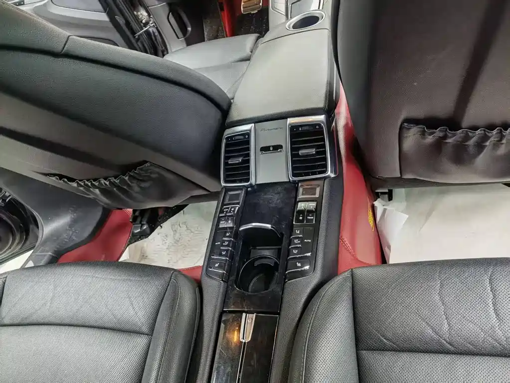 Porsche Panamera 2014 Panamera 4 3.0T