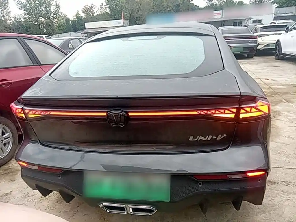 Changan UNI-V iDD — миниатюра 6