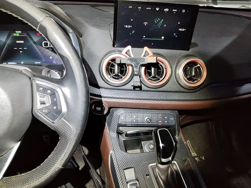 Wey Wey VV5 — миниатюра 13