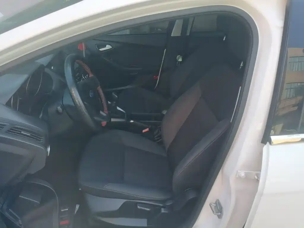 Ford Focus — миниатюра 15