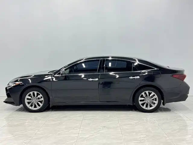 Toyota Avalon — миниатюра 2