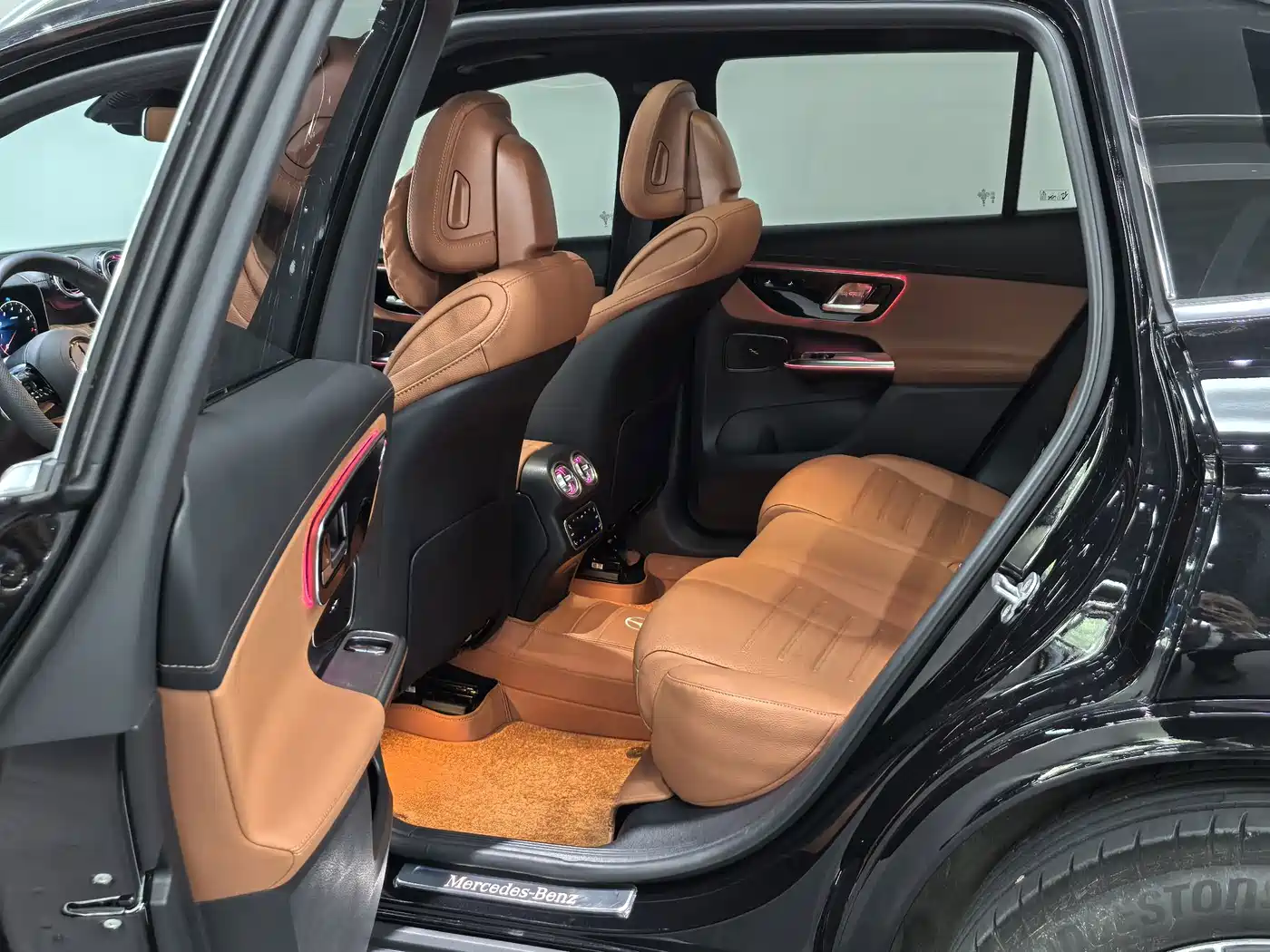 Mercedes-Benz GLC 2025 Черный из Китая, фото 3