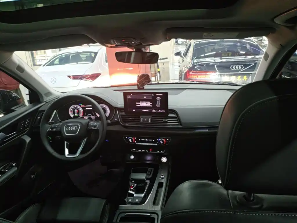 Audi Q5L — миниатюра 10