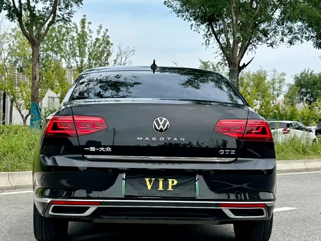 Volkswagen Magotan PHEV — миниатюра 8