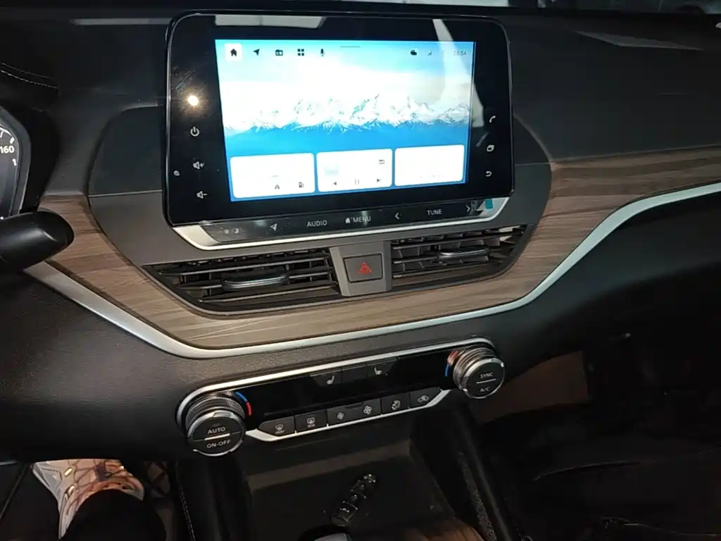 Nissan Teana — миниатюра 13