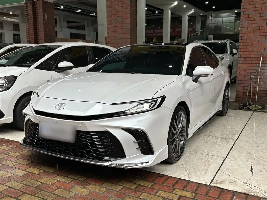 Toyota Camry 2024