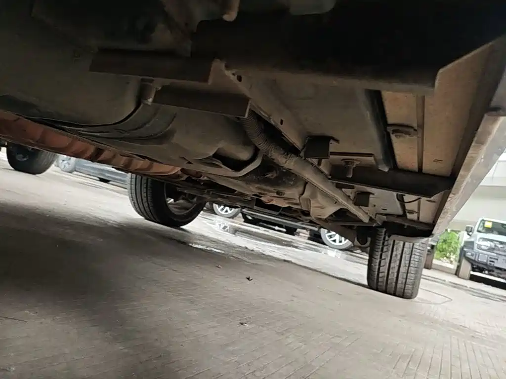 Jeep Grand Cherokee (Import) — миниатюра 4