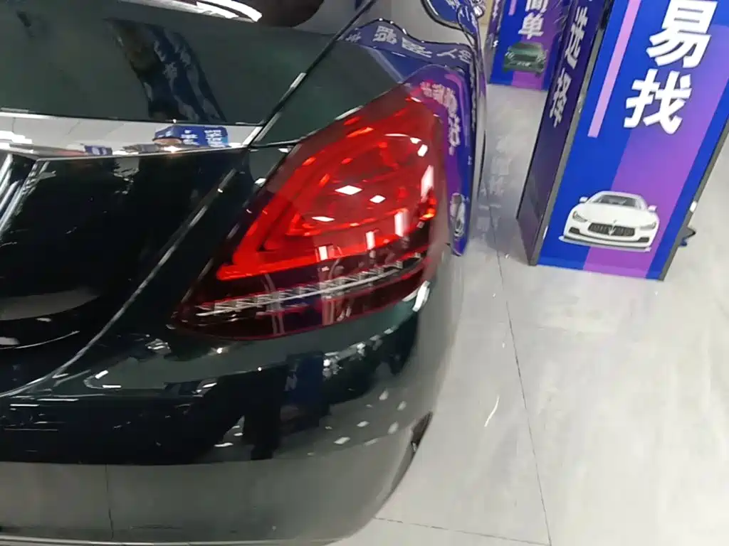 Mercedes-Benz C-Class — миниатюра 8