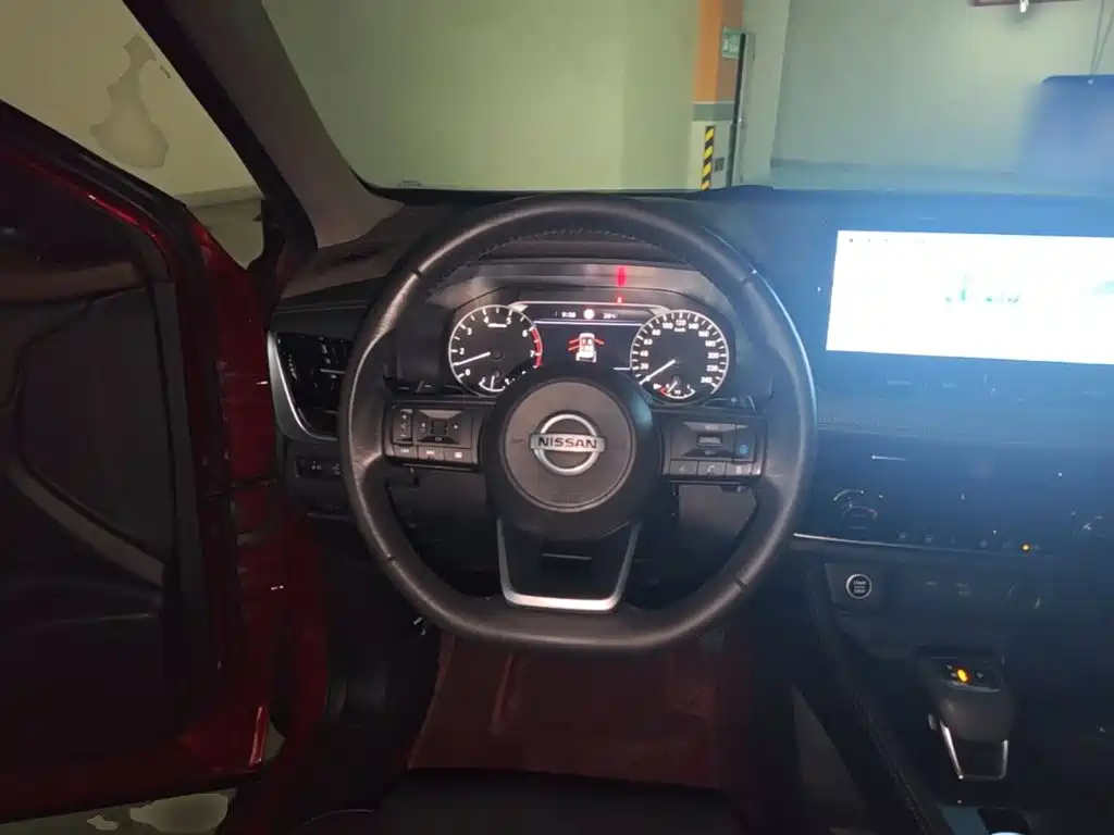 Nissan X-Trail — миниатюра 11