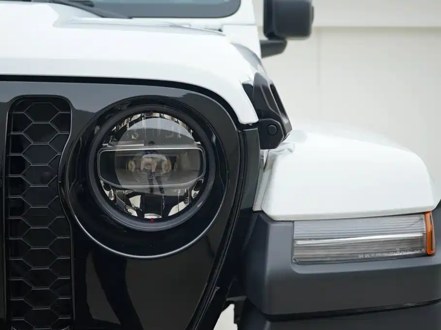 Jeep Gladiator — миниатюра 13