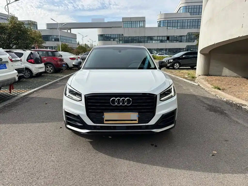Audi Q2L — миниатюра 2