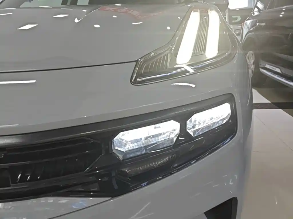 Lynk & Co 06 EM-P — миниатюра 24