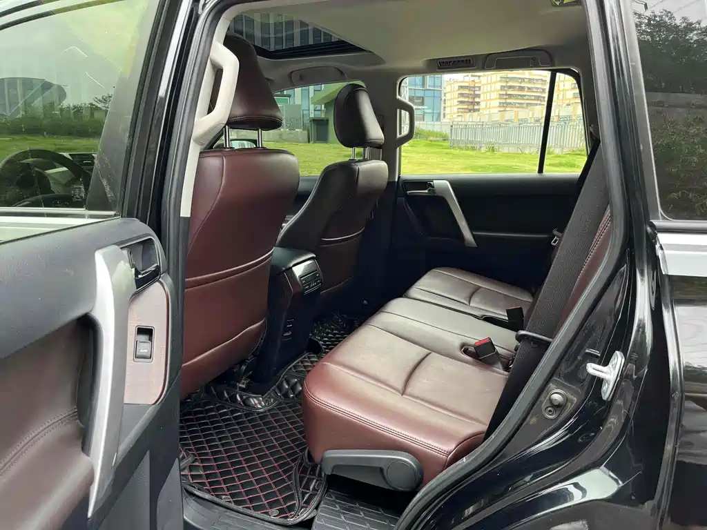 Toyota Land Cruiser Prado 2016 2.7L