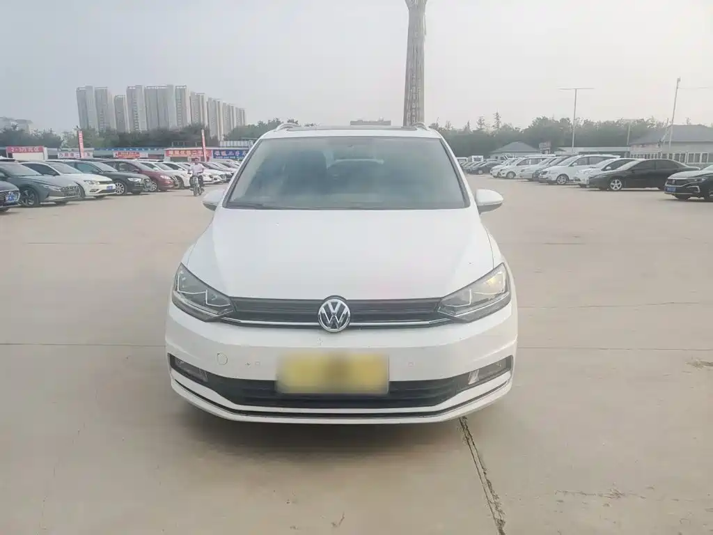 Volkswagen Touran — миниатюра 3