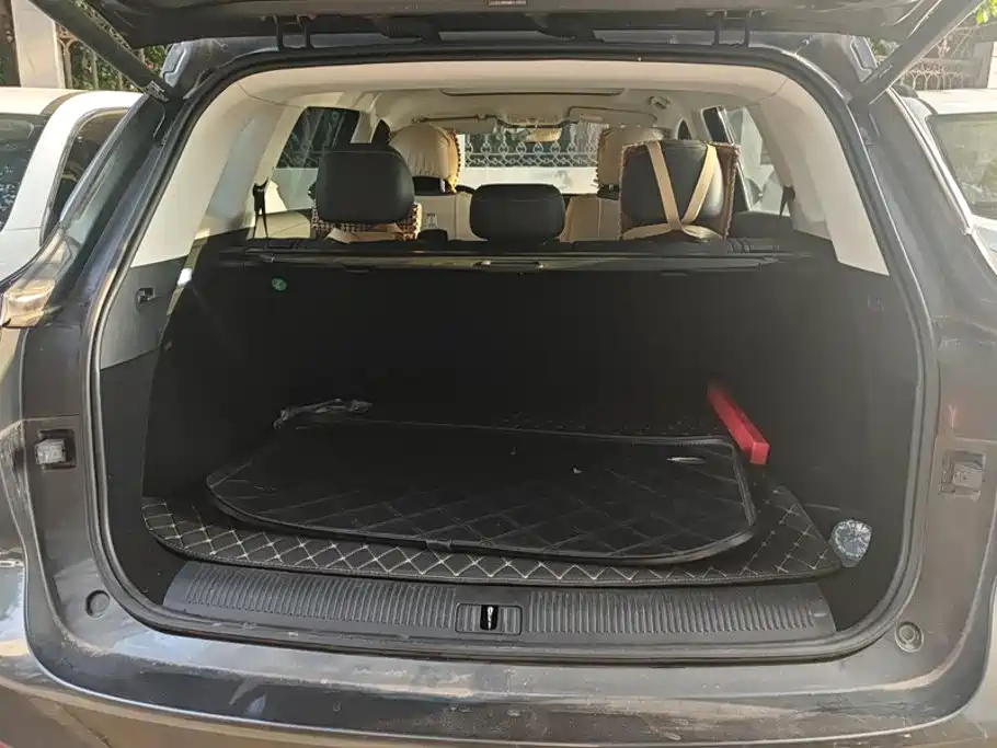Roewe RX5 MAX — миниатюра 4