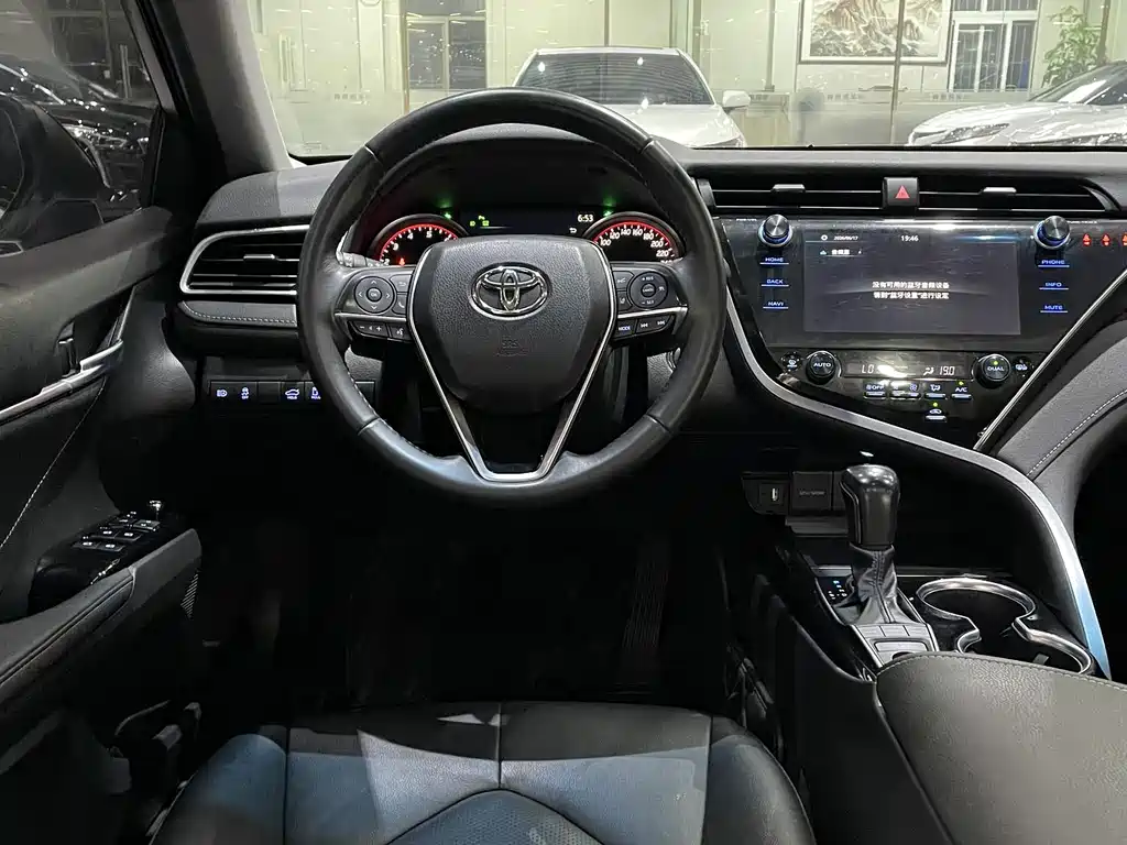 Toyota Camry 2.5S Sharp Fashion Edition China VI, фото 10