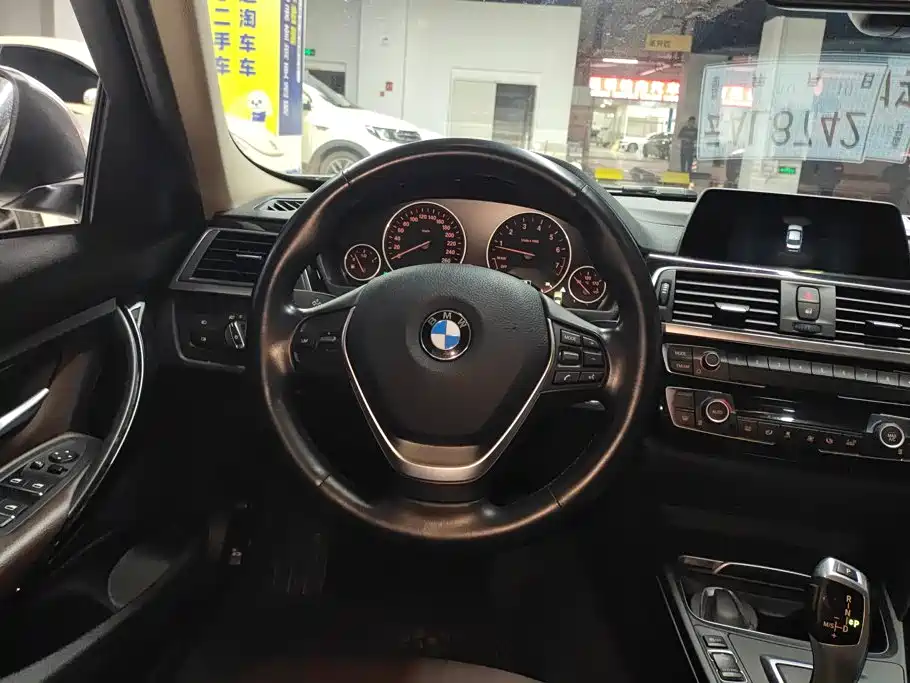 BMW 3 Series — миниатюра 15