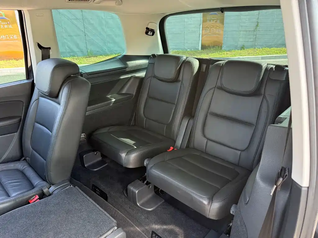 Volkswagen Sharan — миниатюра 9