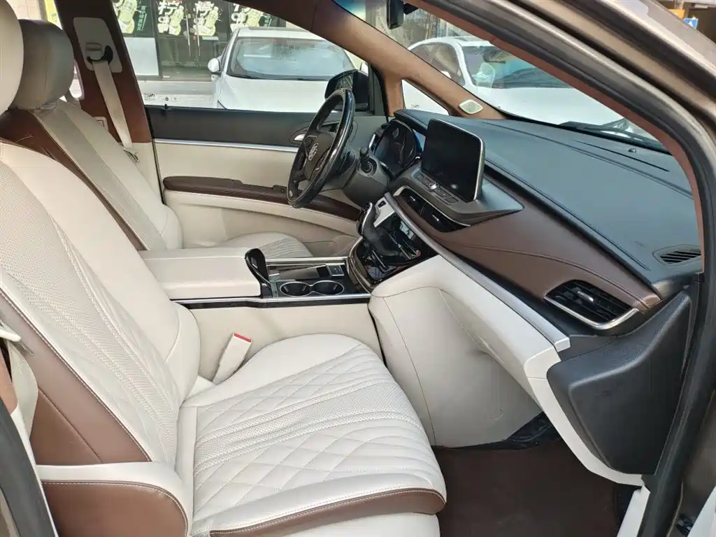 Buick GL8 2021 652T Luxury