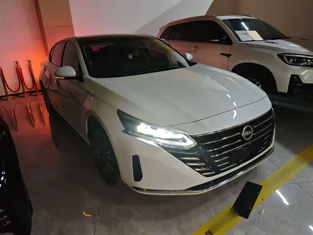 NISSAN TEANA