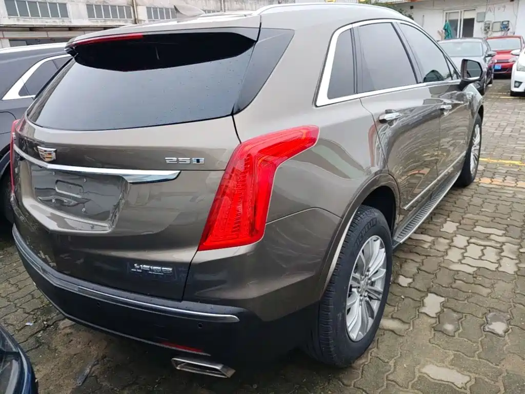 Cadillac XT5 — миниатюра 7