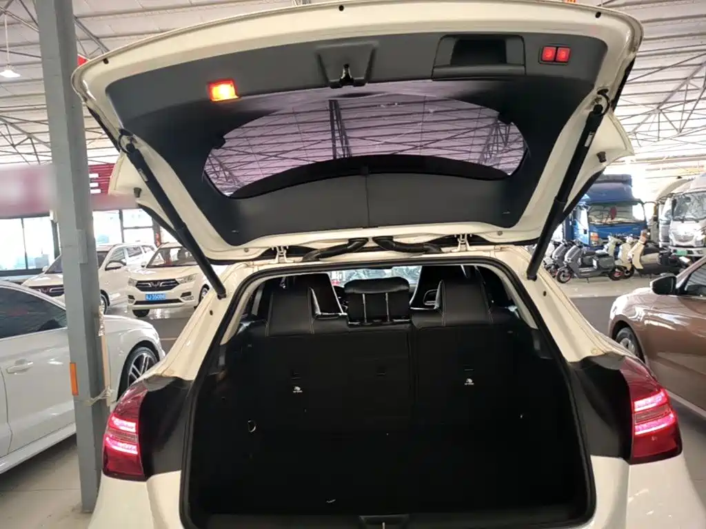 Mercedes-Benz GLA — миниатюра 19