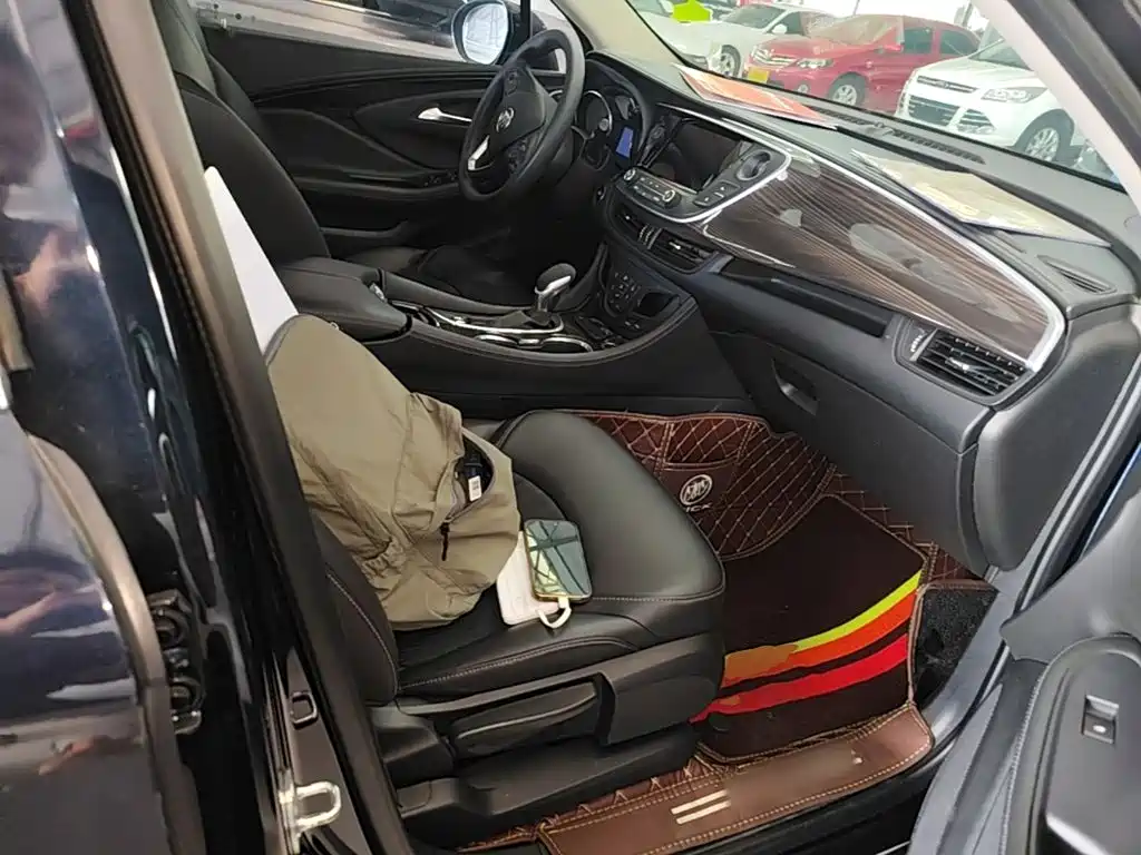 Buick Envision Plus — миниатюра 25
