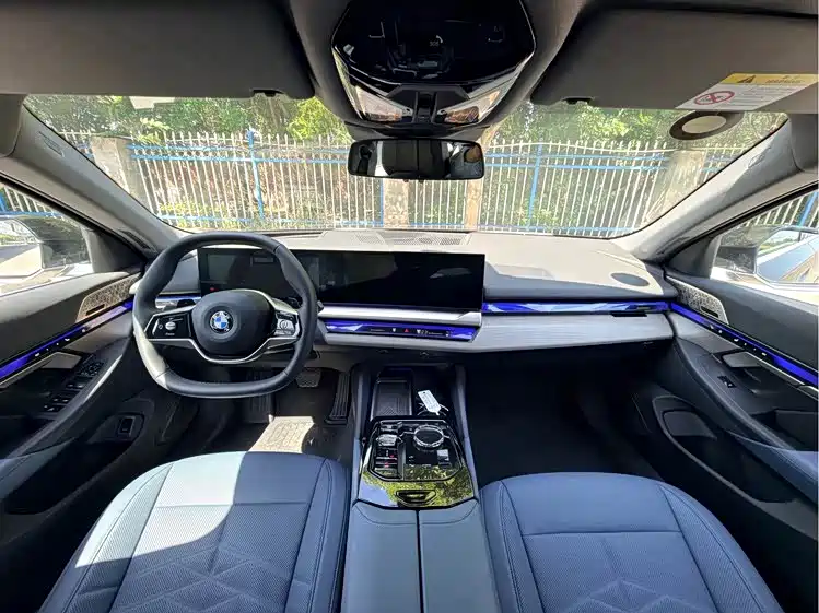 BMW 5 Series 5 2024 530Li Premium Luxury