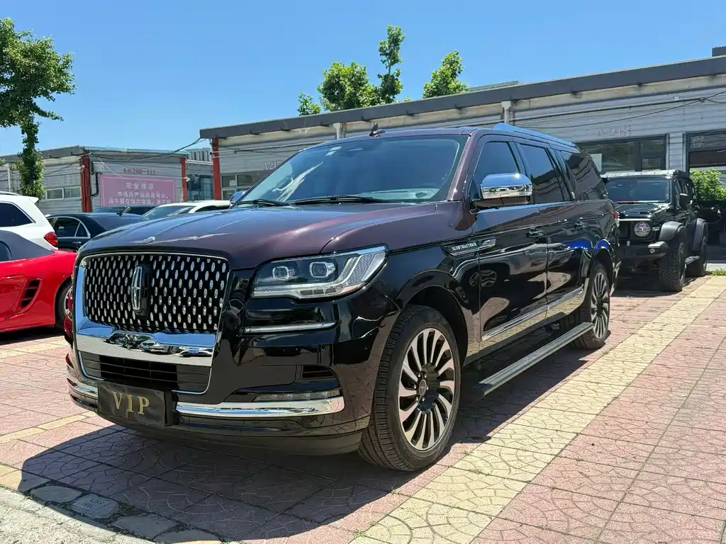 Lincoln Navigator One 2024