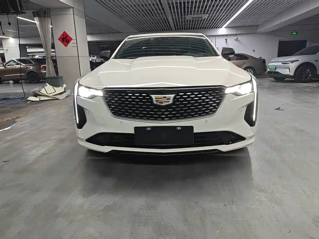 Cadillac CT4 — миниатюра 2