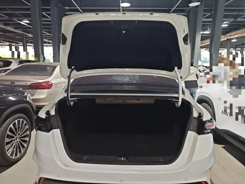 Geely Binrui — миниатюра 19