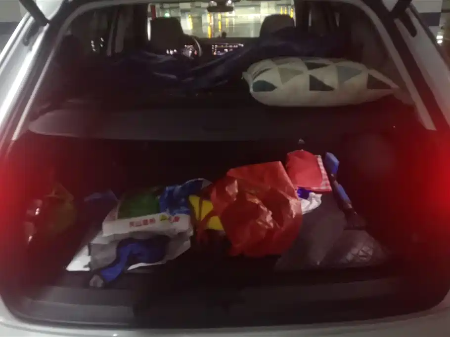 Volkswagen Tayron 2021 330TSI 3