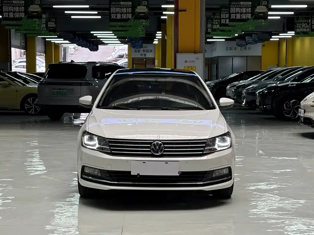 Volkswagen Lavida — миниатюра 2