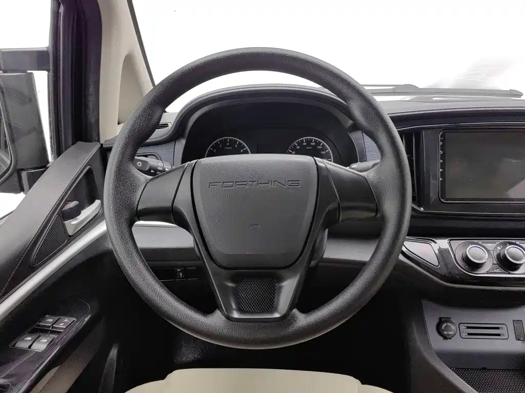 Dongfeng Forthing Lingzhi 2020 — фото 11