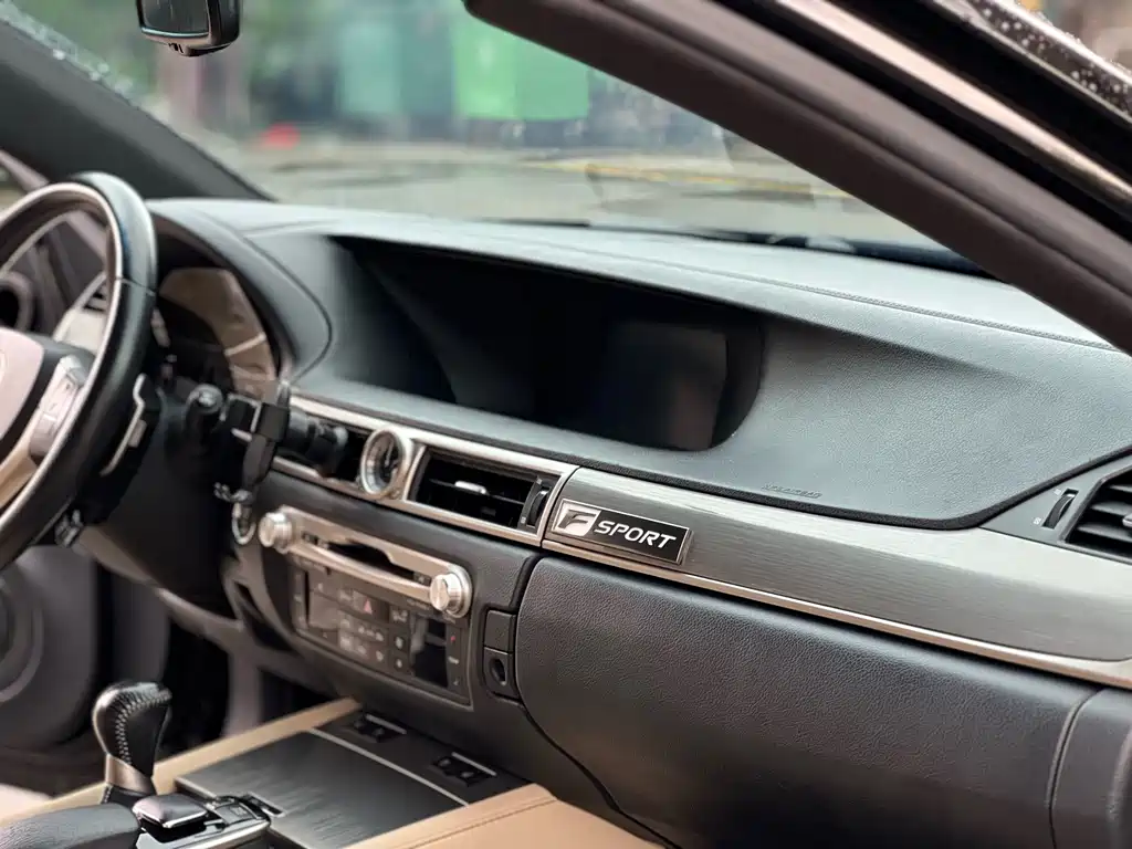 Lexus GS — миниатюра 11