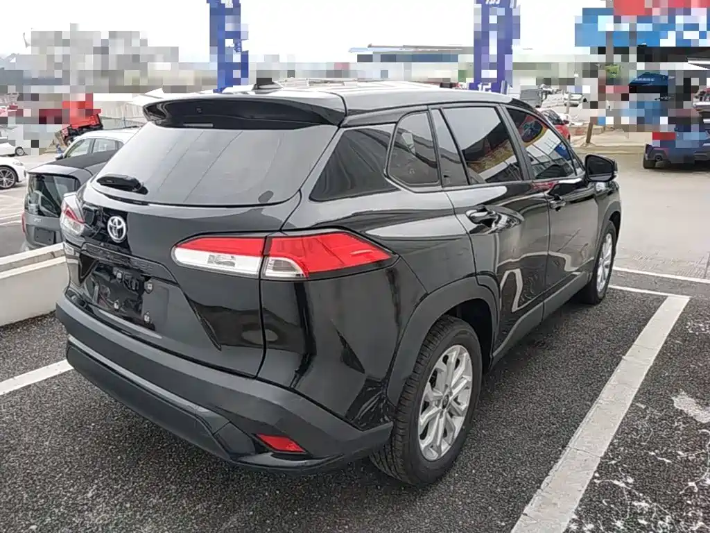 Toyota Frontlander 2024 2.0L CVT Lead plus